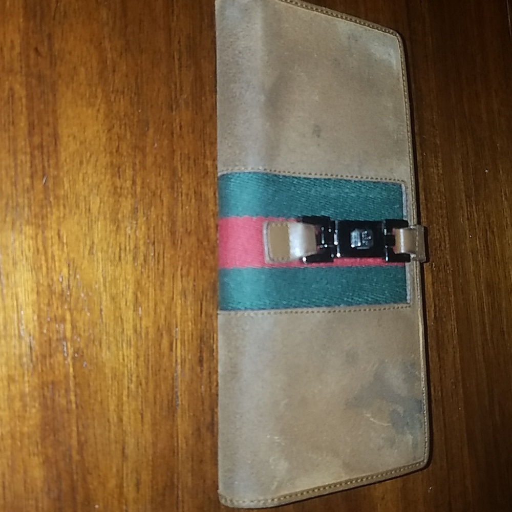 Classic Gucci full sized wallet